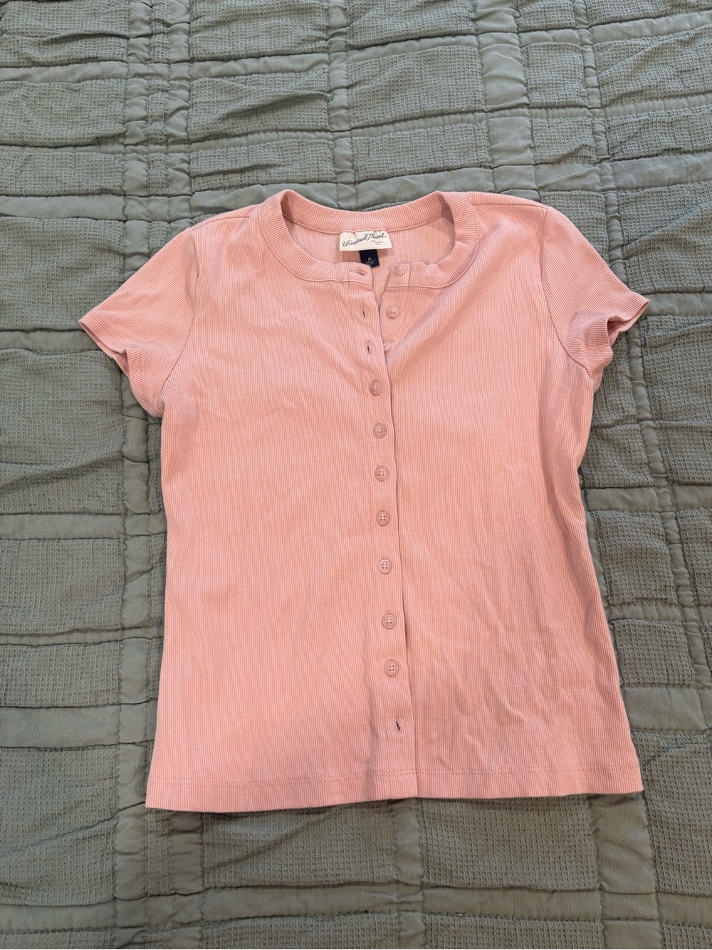 Universal thread Soft Pink Short Sleeve Button-Down Knit Top